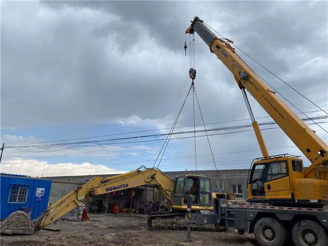 椒江区25吨吊车的工作半径是多少？